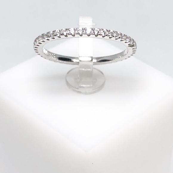 Jewelry - 🤍💍Sterling silver pave band
